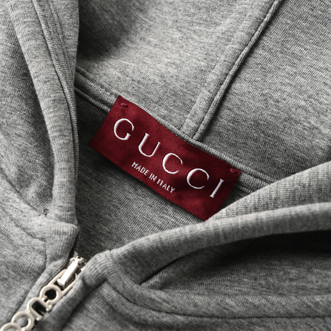 Gucci Clothing-311