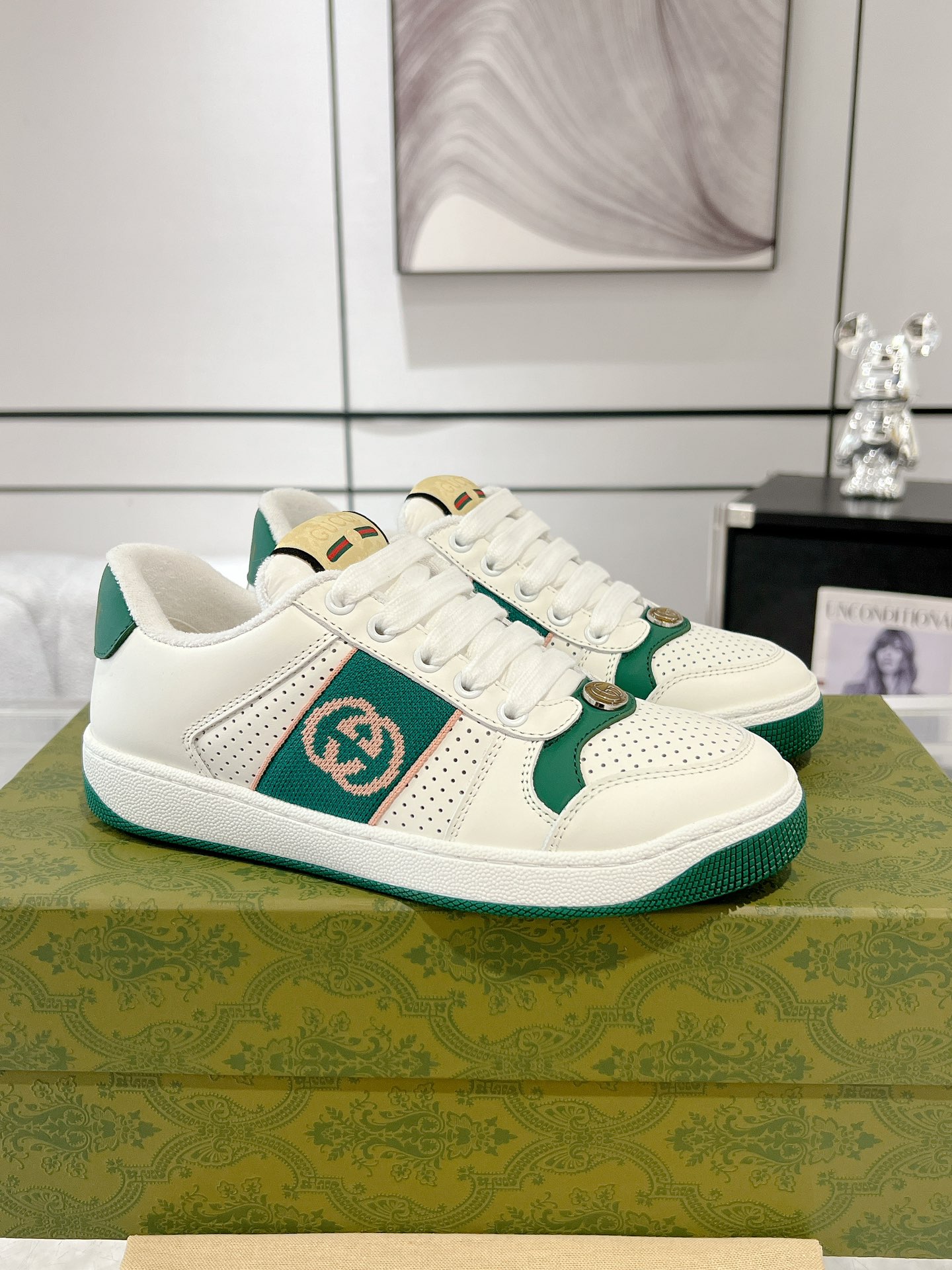 Gucci Sneakers-126