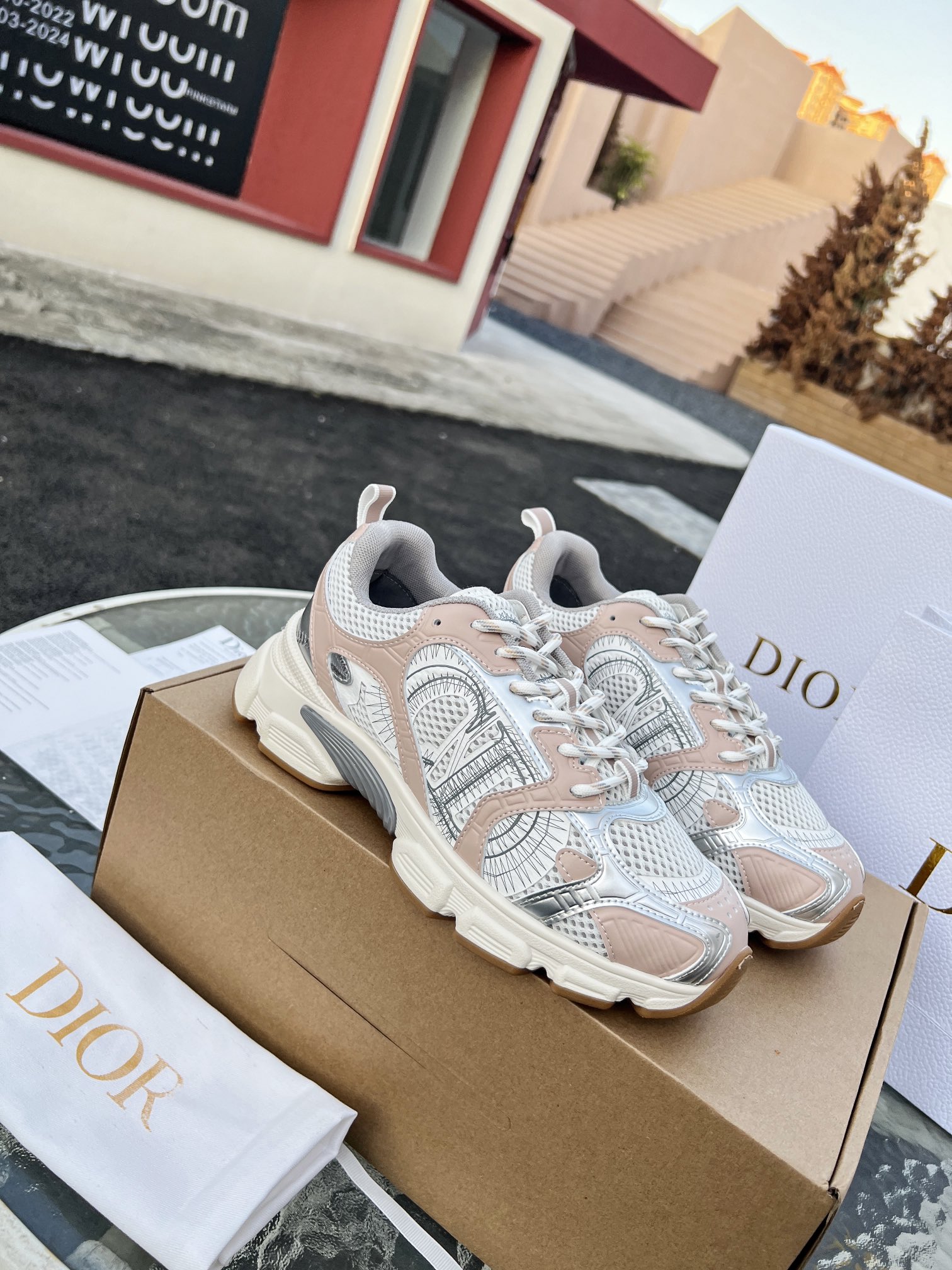 Dior Sneakers-162
