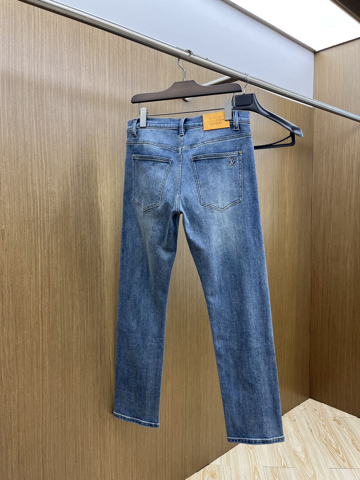 LV Clothing-28