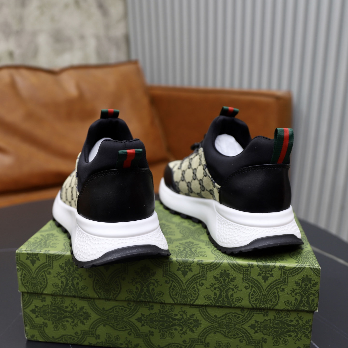 Gucci Sneakers-128