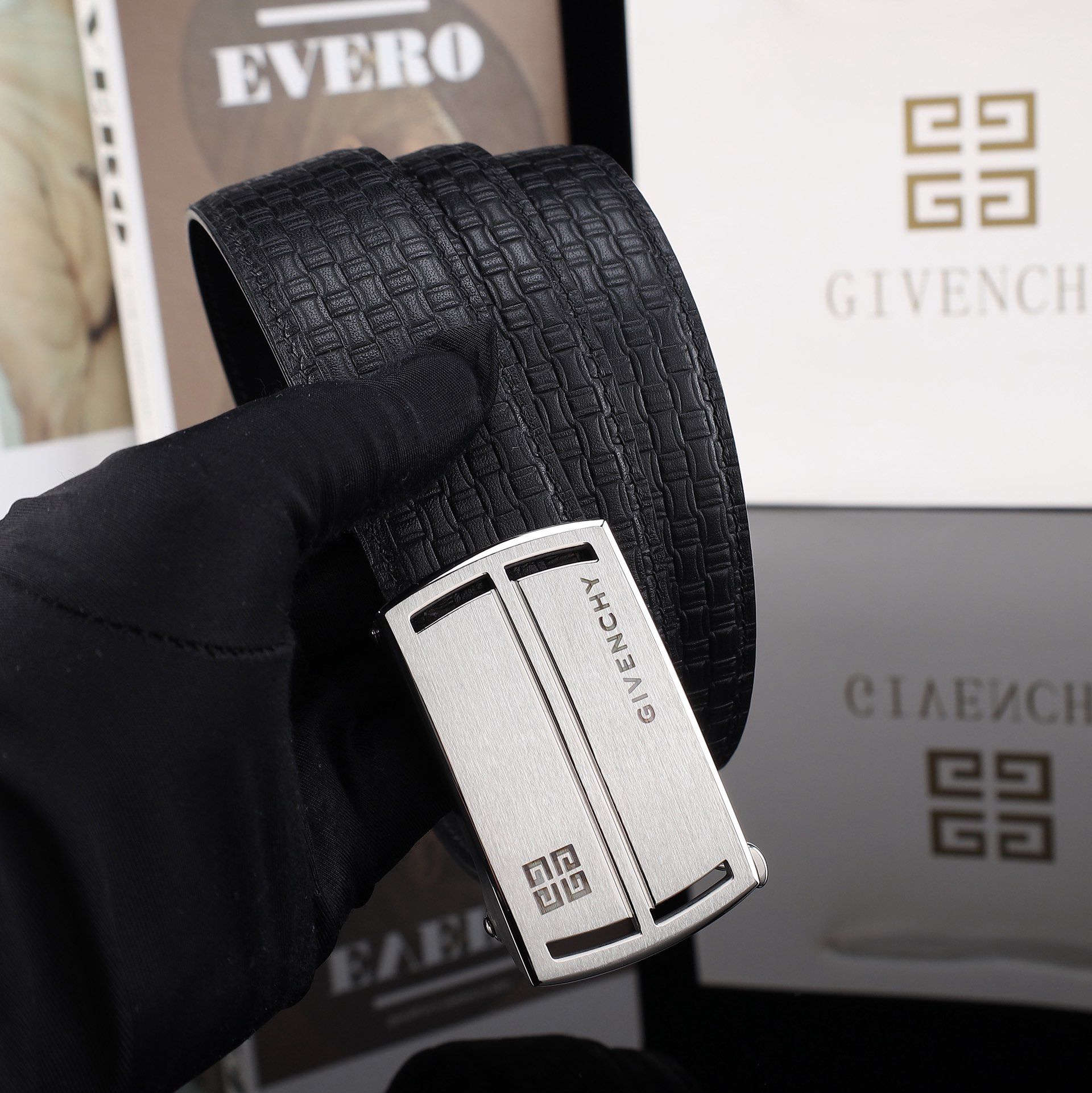 Givenchy belt-120