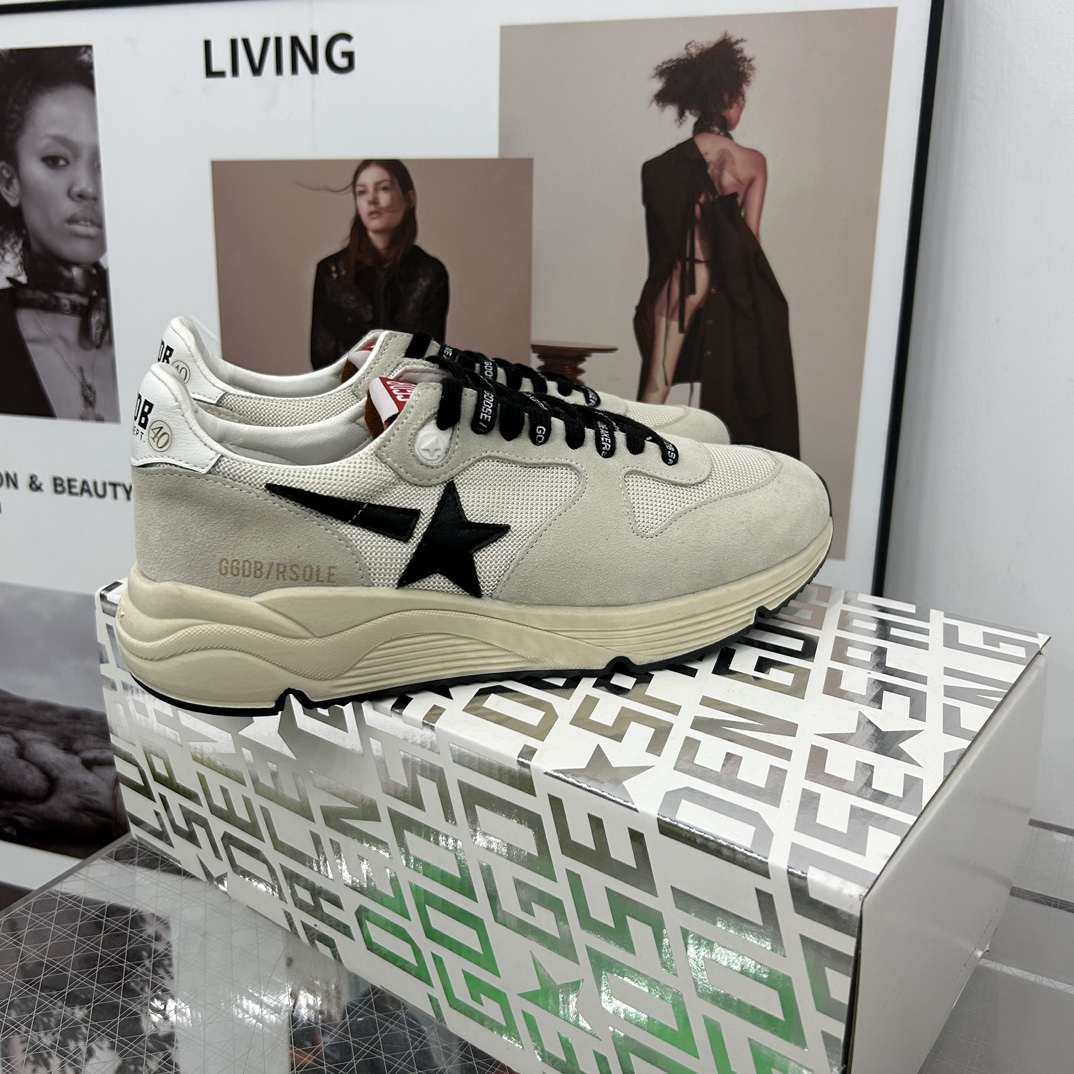 Golden Goose Sneakers-83