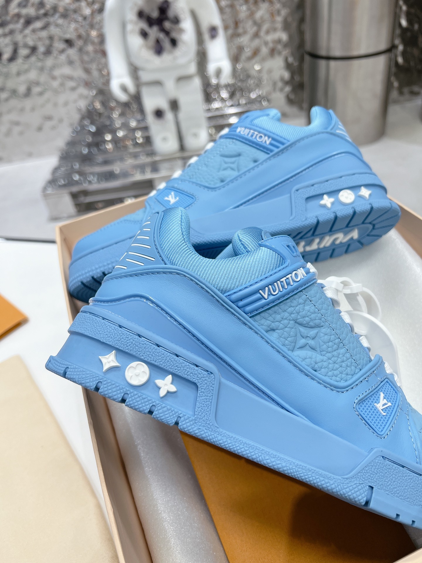 Lv Sneakers-11