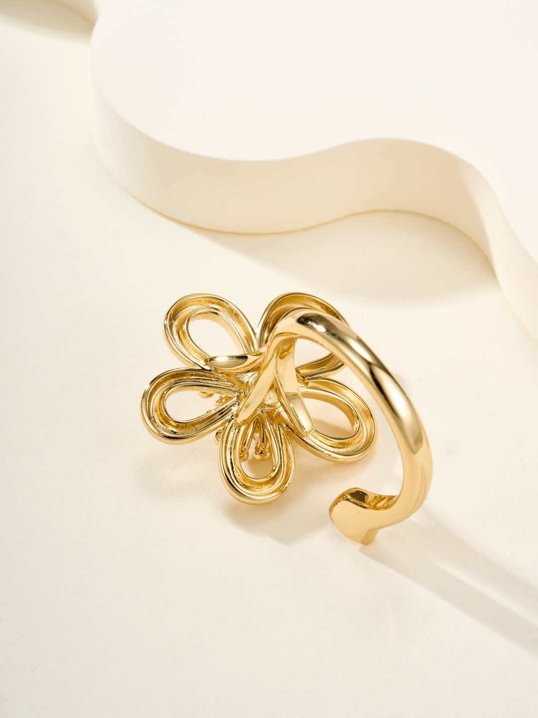 Van Cleef & Arpels ring-83