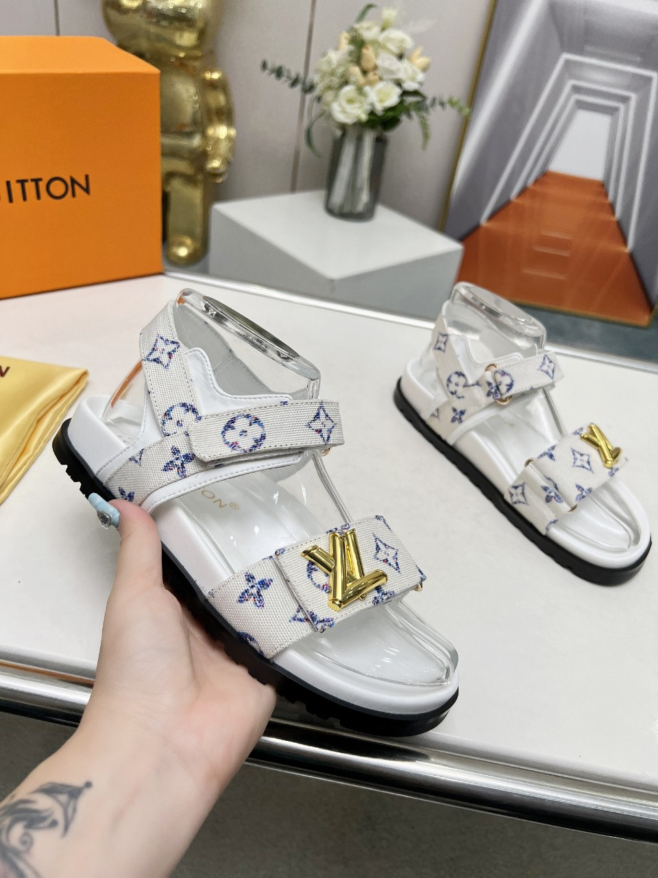 LV Summer footwear