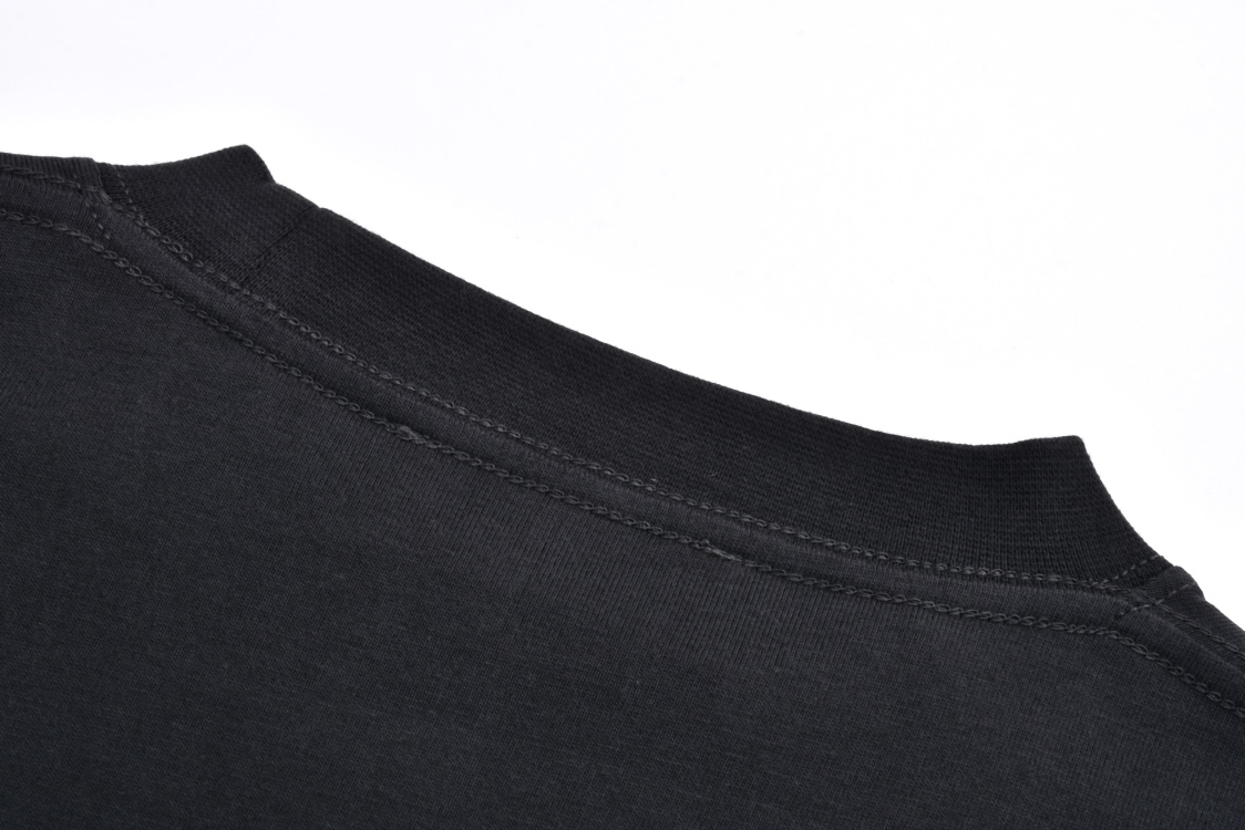 Balenciaga clothing-260