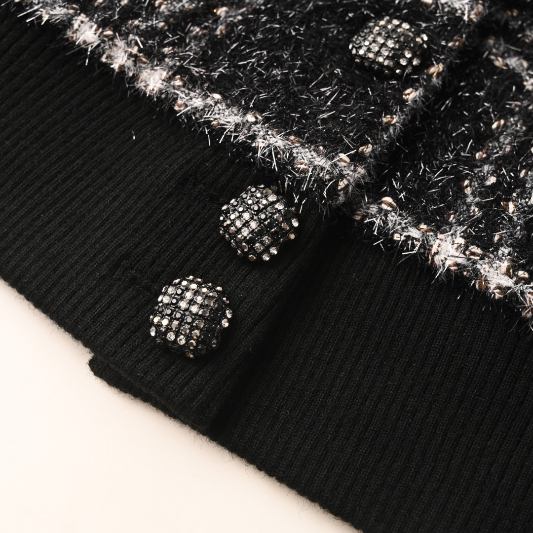 Chanel Clothing-168
