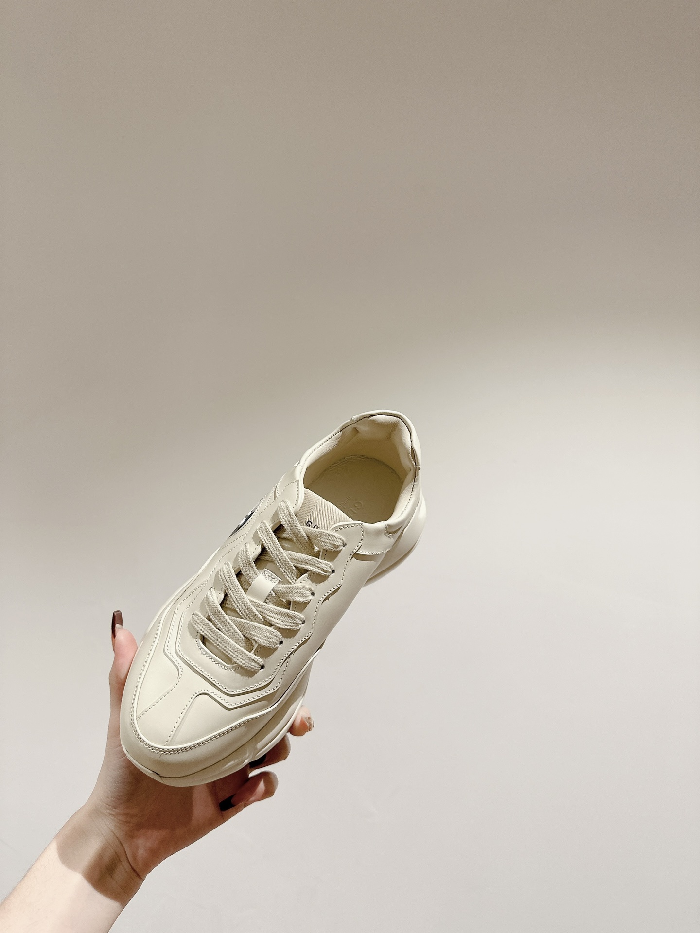 Gucci Sneakers-122