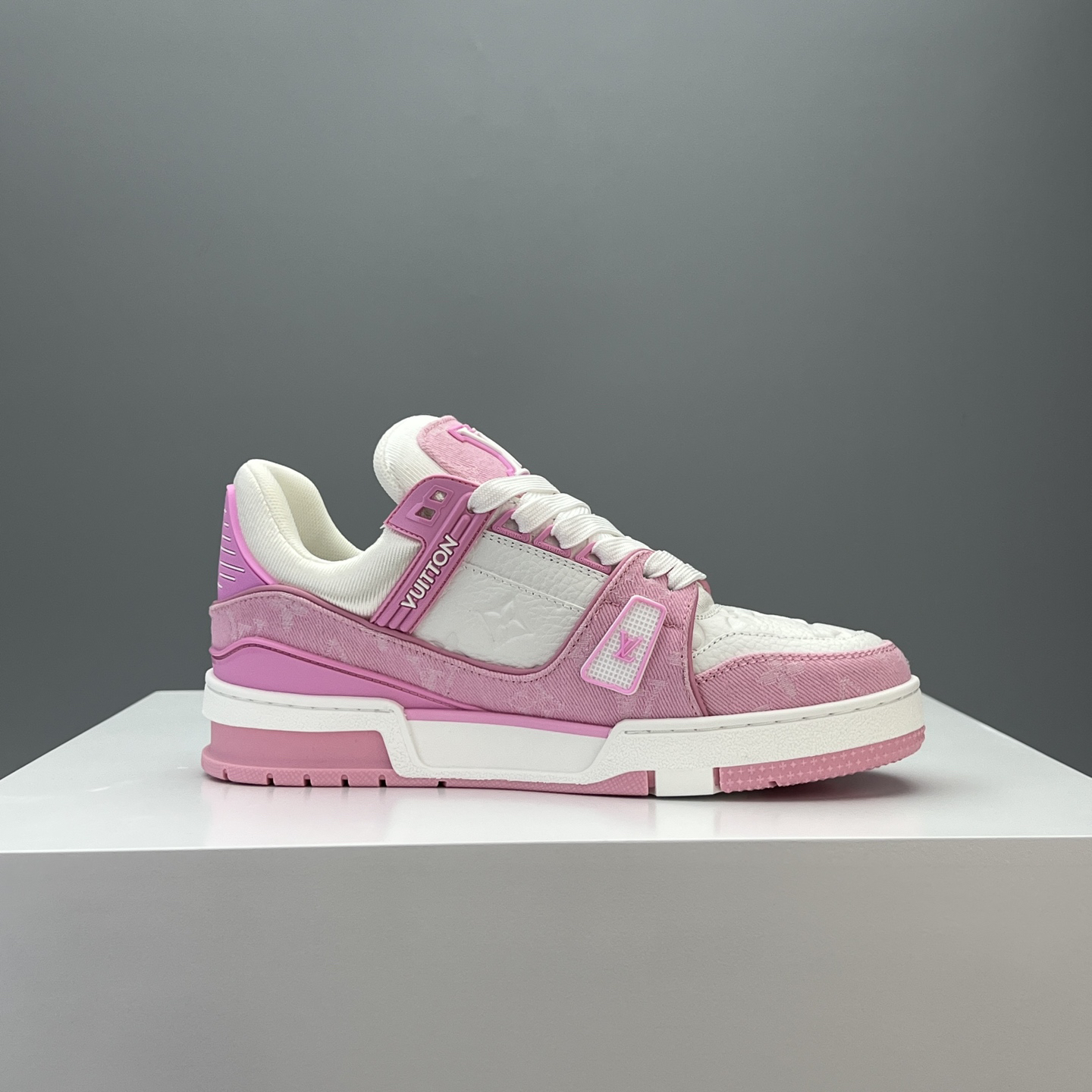 Lv Sneakers-132