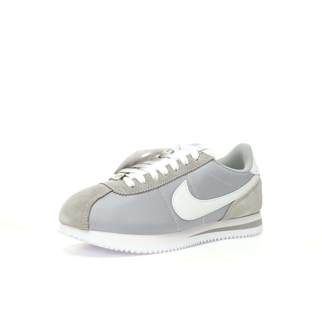 Nike Sneakers-345