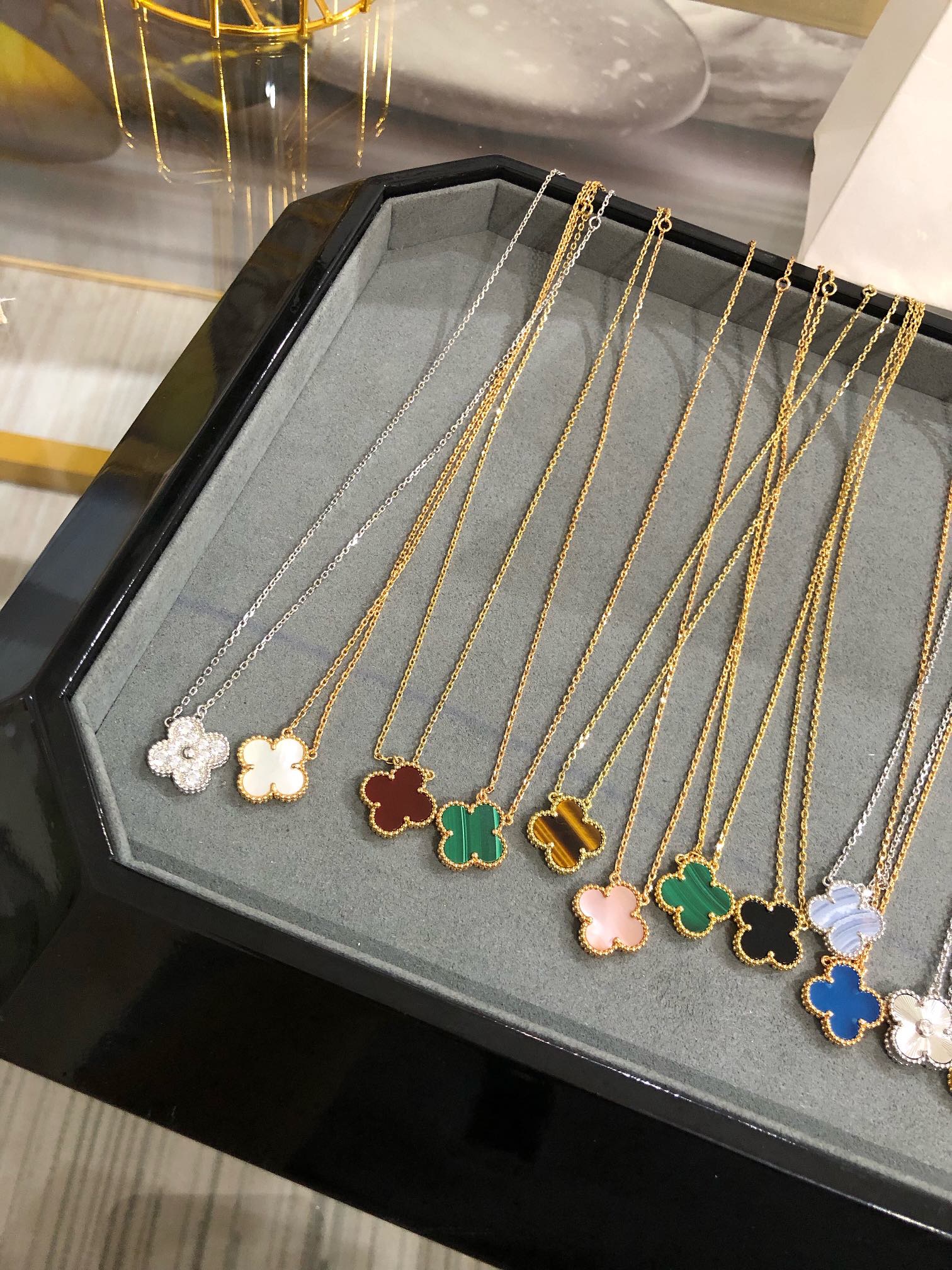 Van Cleef & Arpels necklace-96