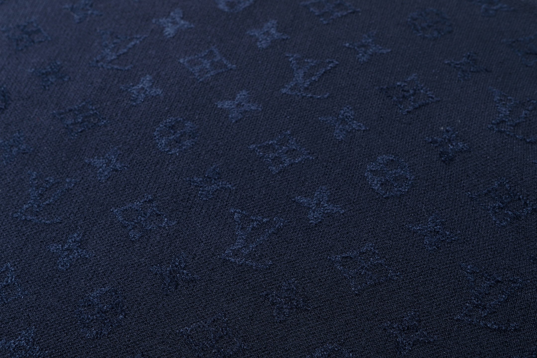 LV clothing-225