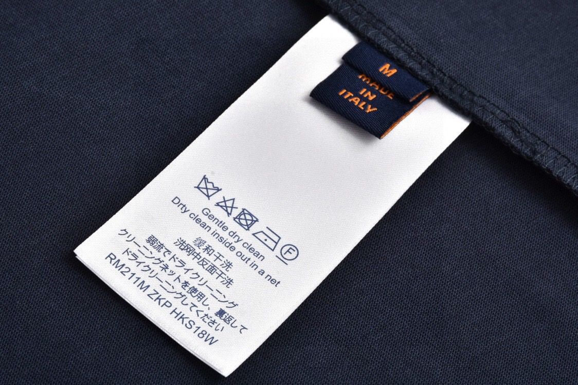 LV clothing-247