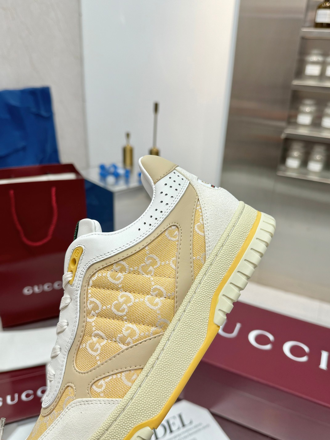 Gucci Sneakers-223