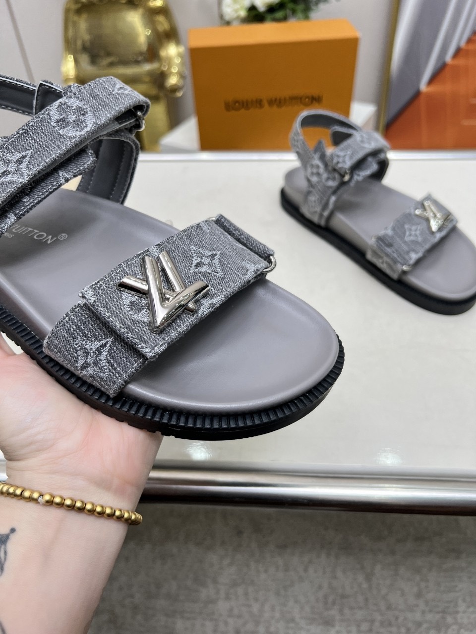 LV Summer footwear
