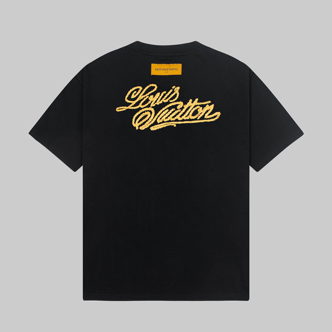 LV clothing-248