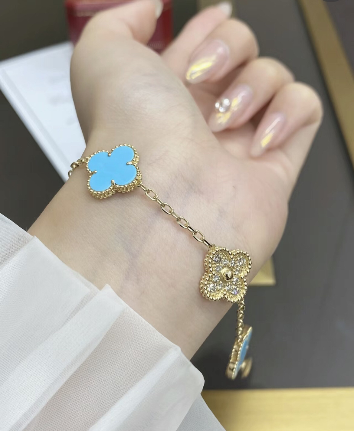 Van Cleef & Arpels Bracelet-53