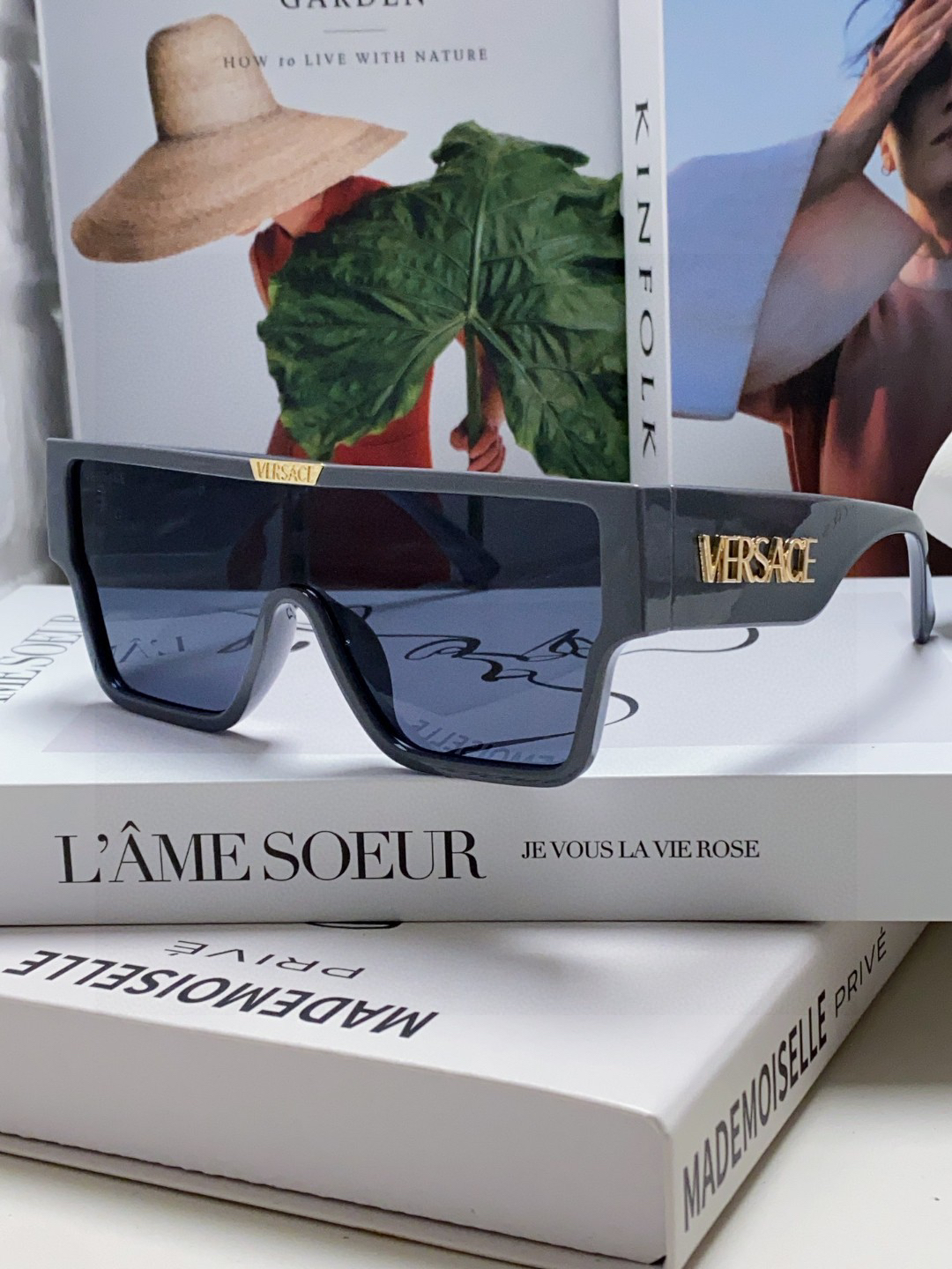 Versace glasses-12