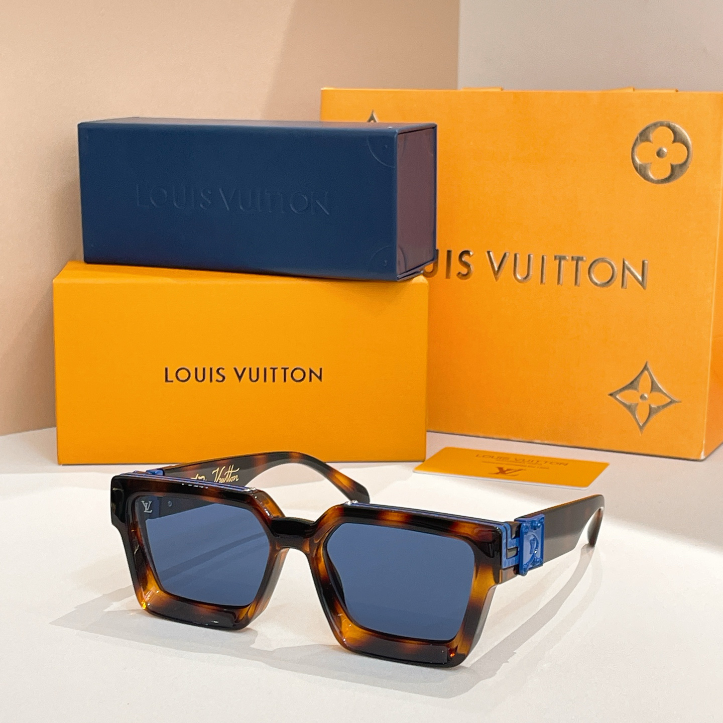 LV glasses-5