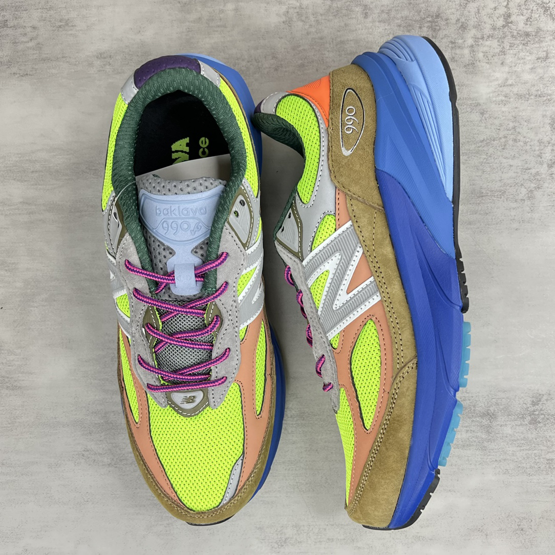 New Balance Sneakers-251