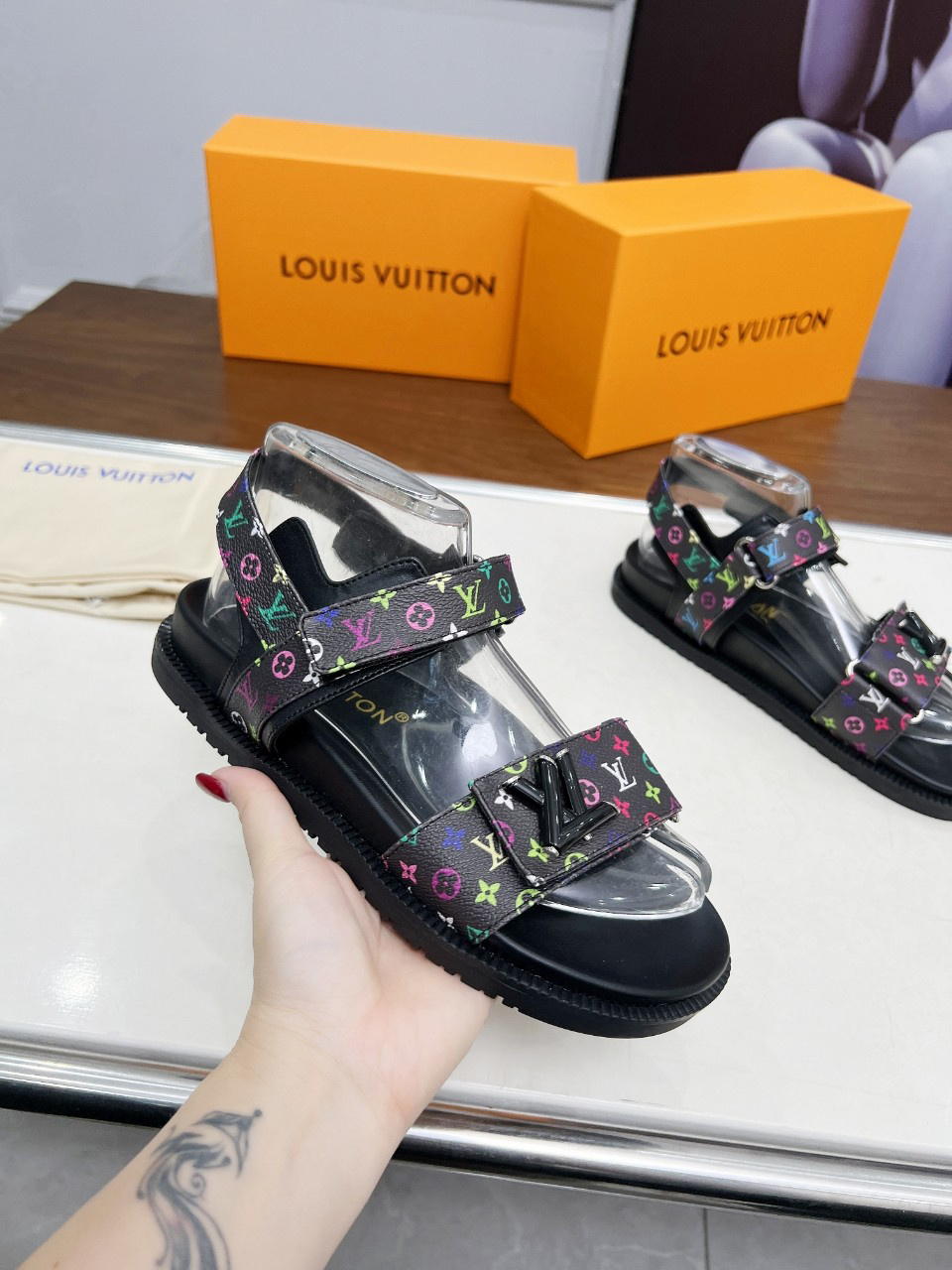 LV Summer footwear