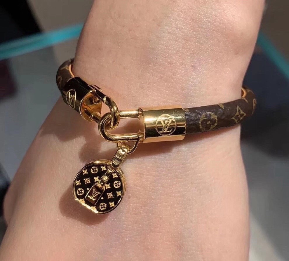 LV Bracelet-75