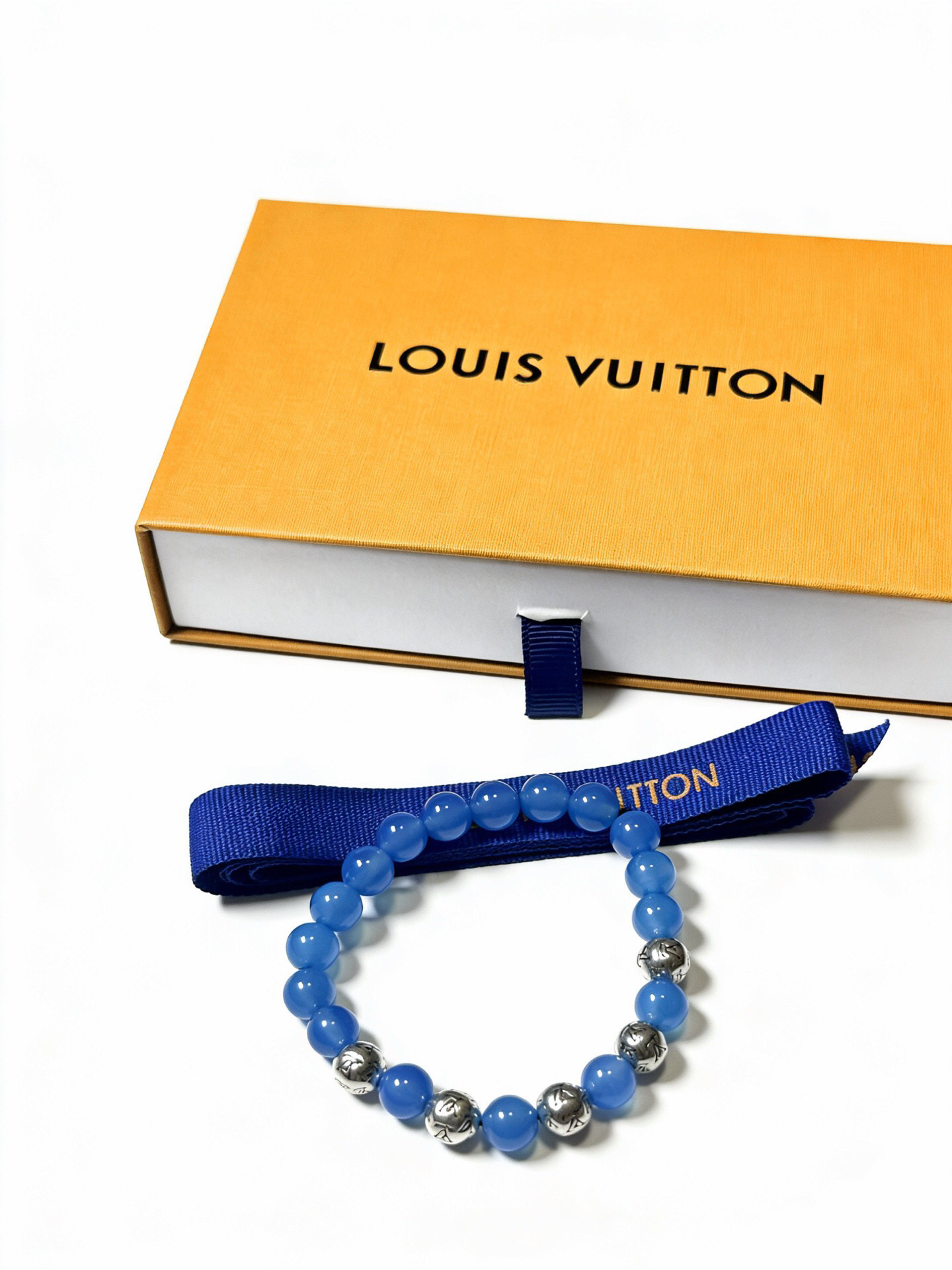 LV Bracelet-39