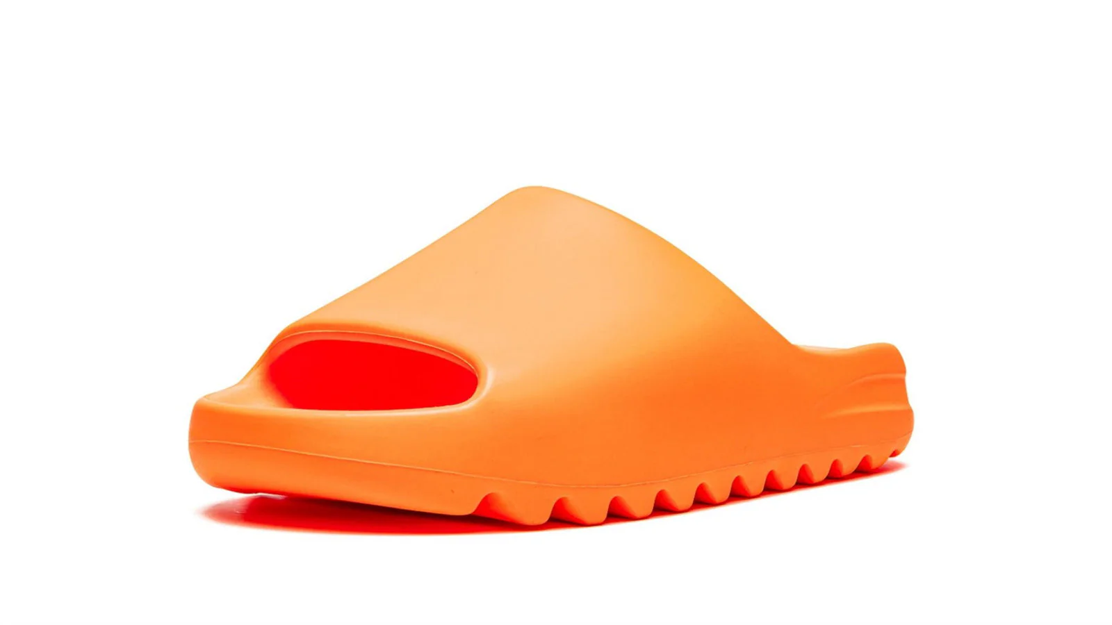 YEEZY SLIDES 