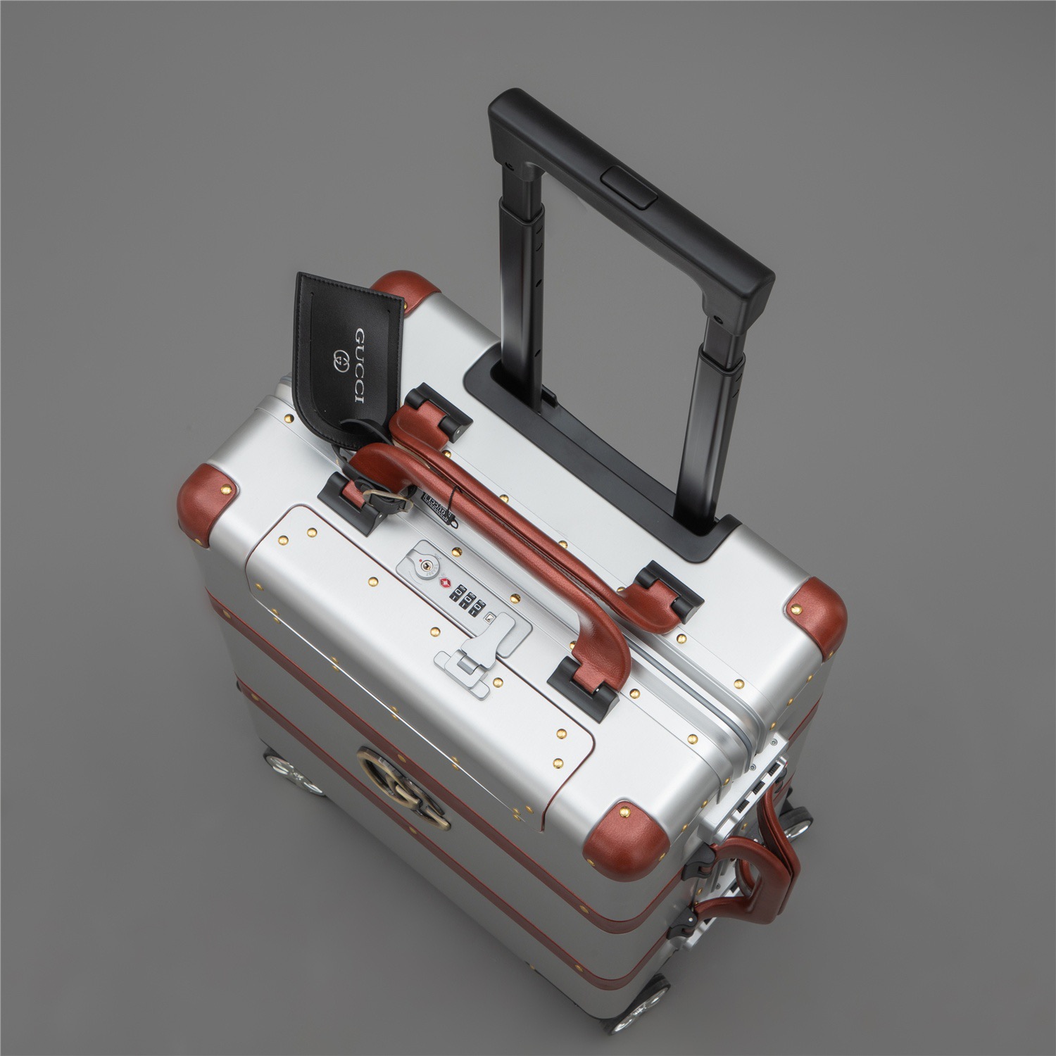 Gucci luggage-40