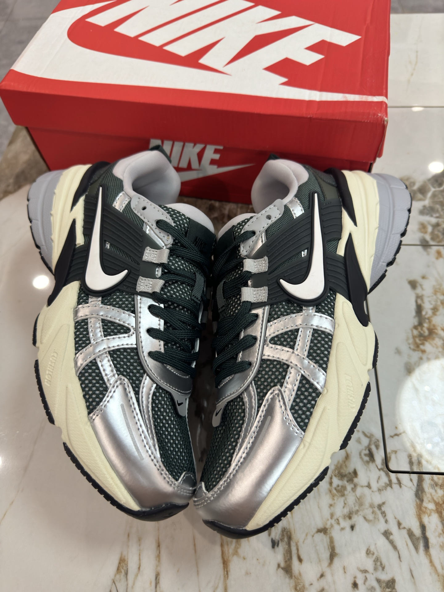 Nike Sneakers-248