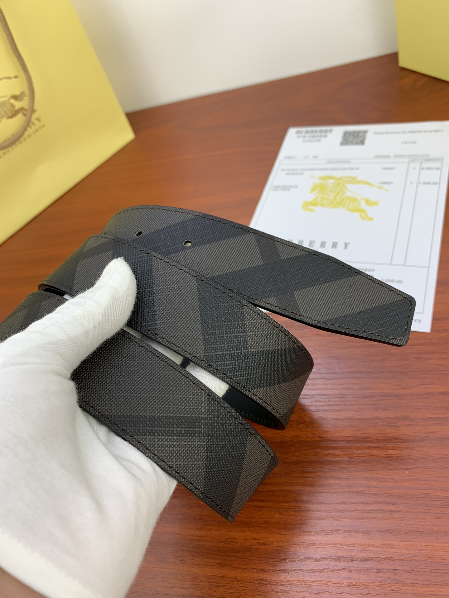 Burberry belt-87