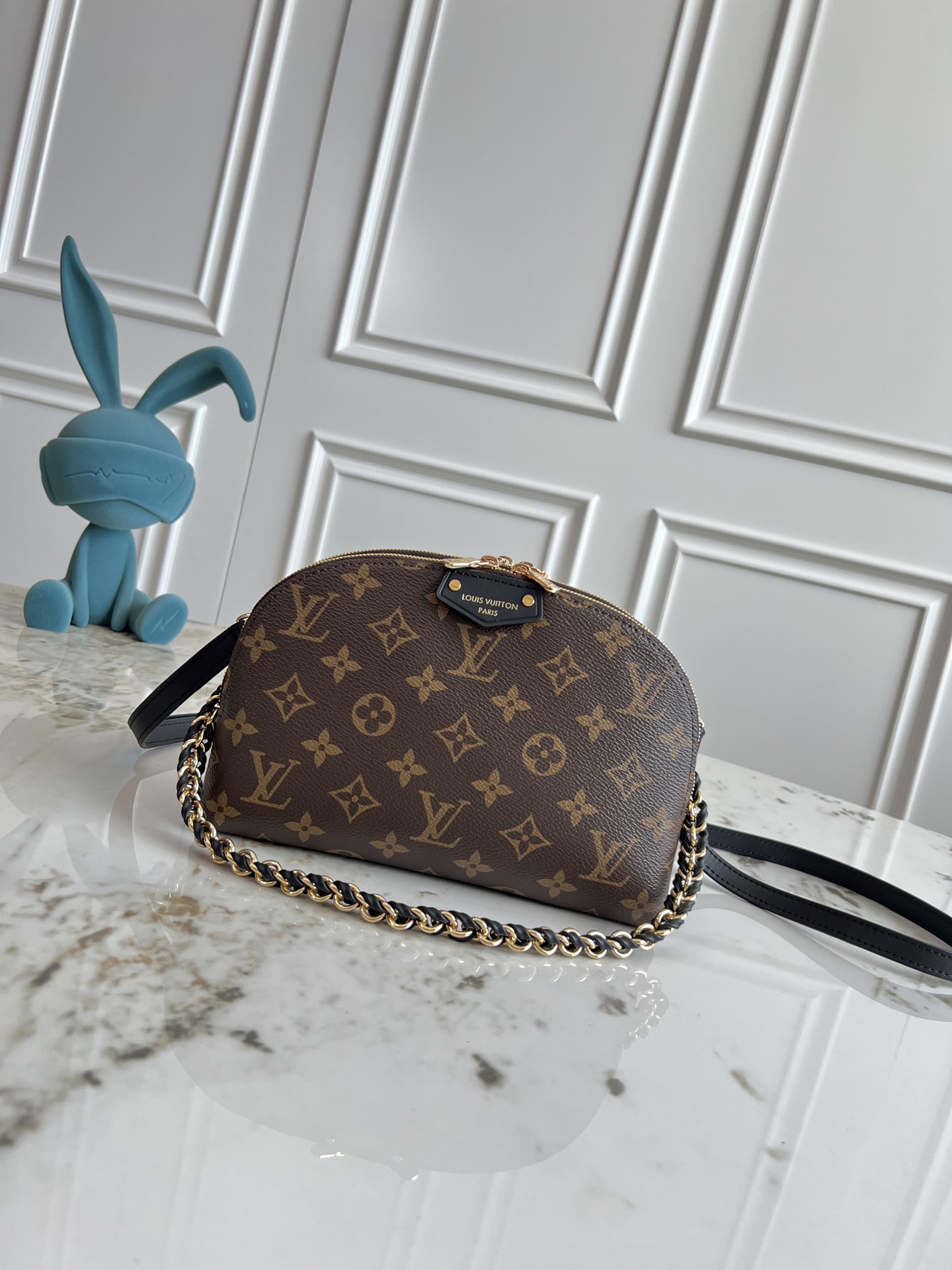 Louis Vuitton Hot New Product-30