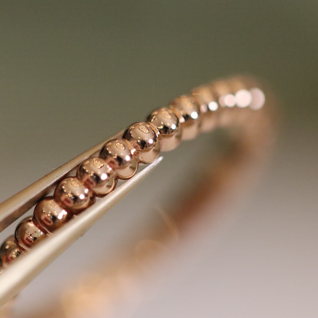 Van Cleef & Arpels ring-79