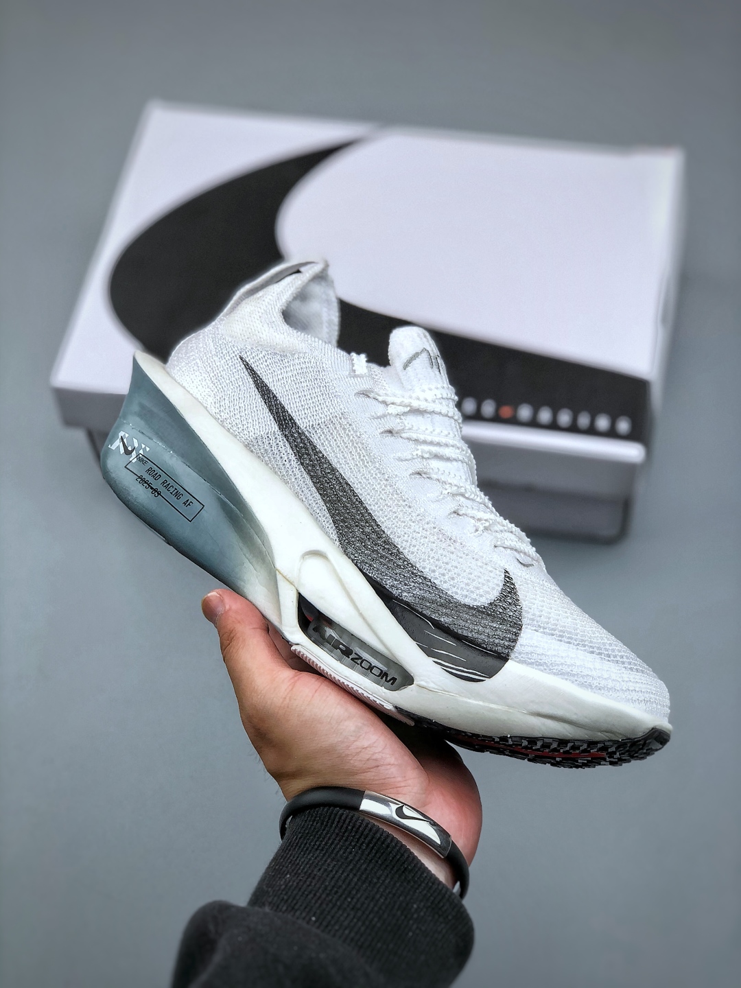 Nike Sneakers-275