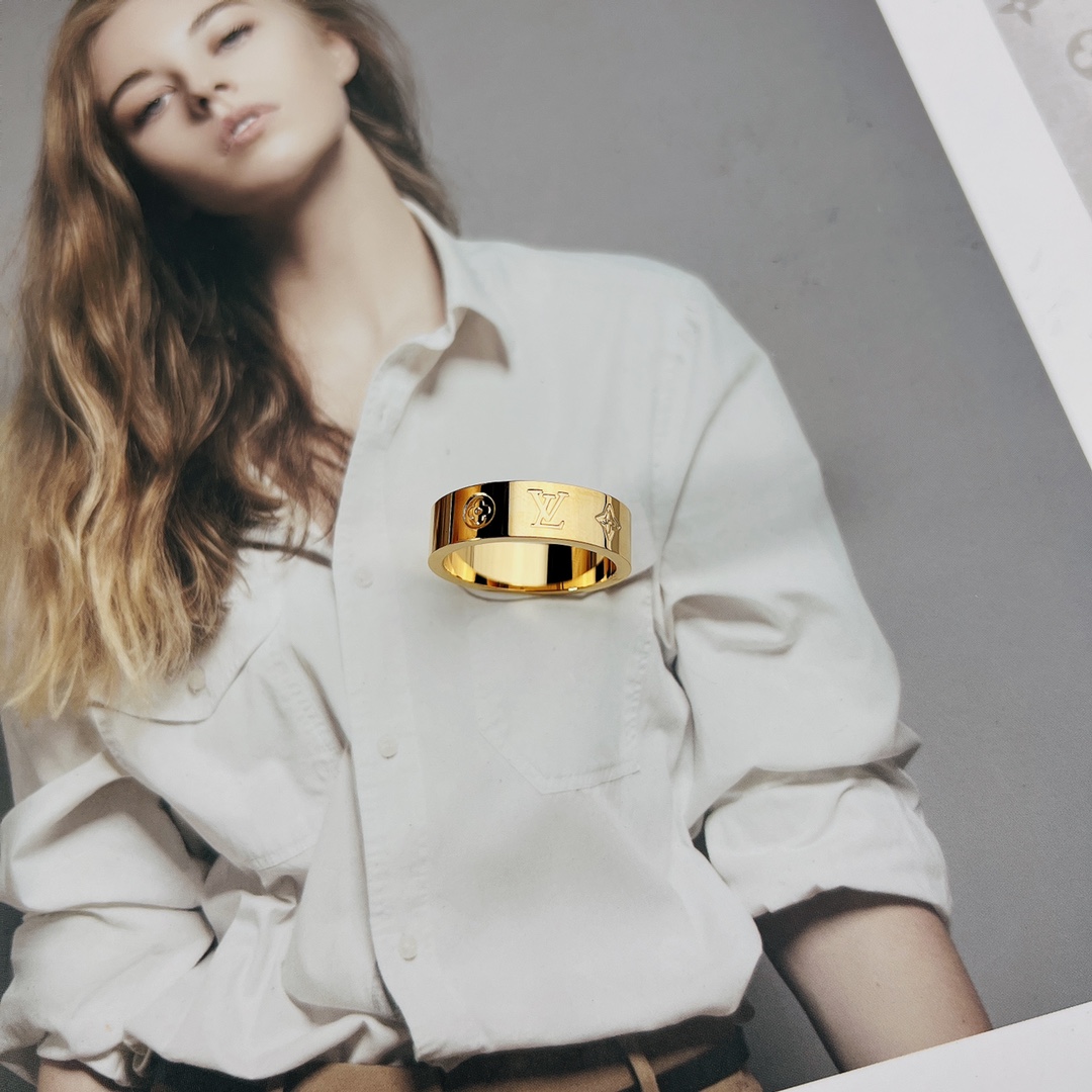 LV ring-52