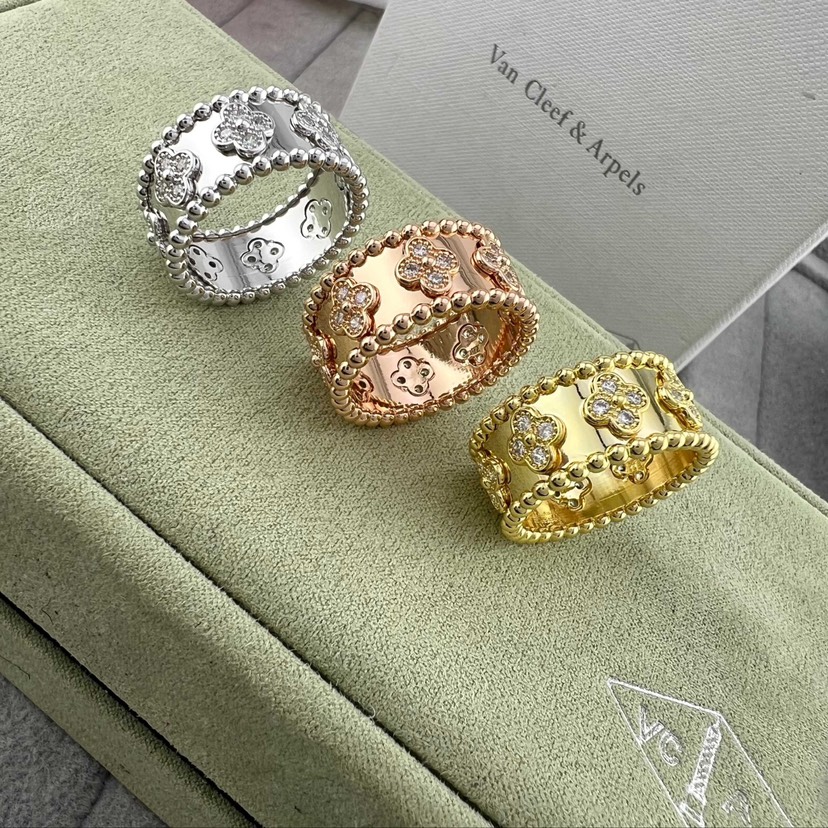 Van Cleef & Arpels ring-47