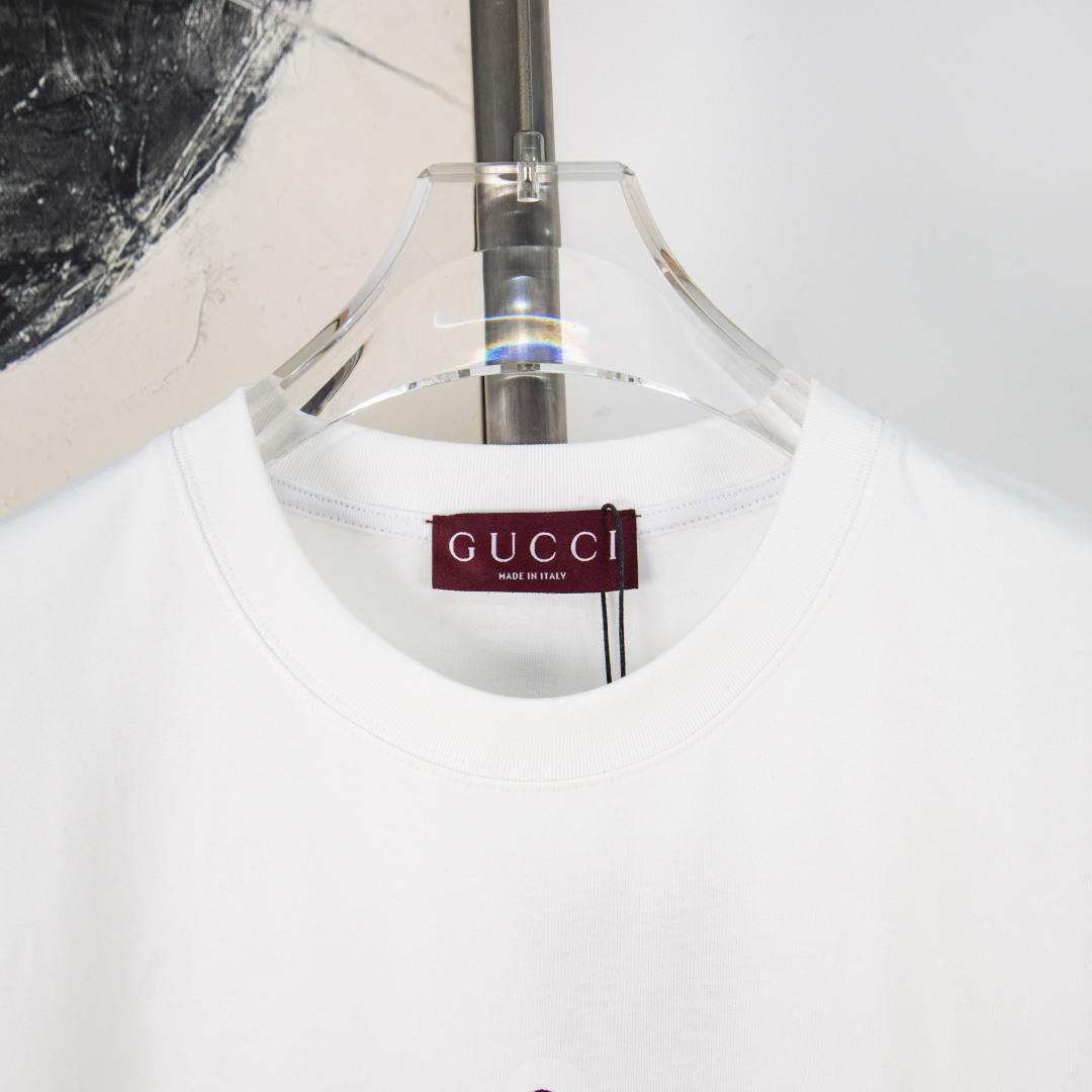Gucci clothing-276