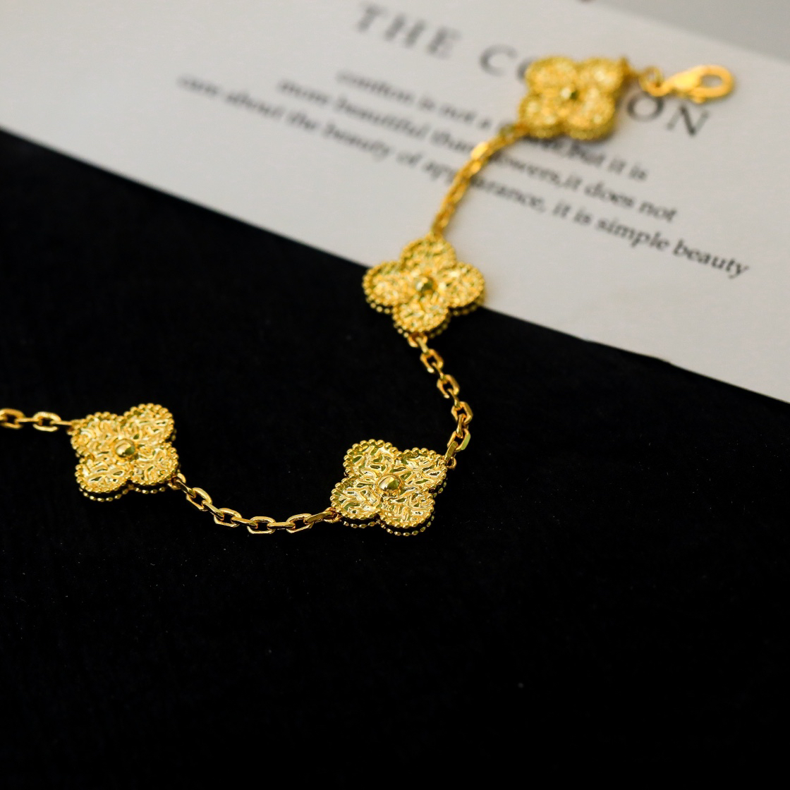 Van Cleef & Arpels Bracelet-80
