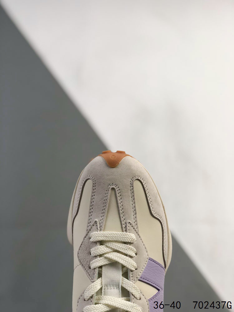 New Balance Sneakers-386