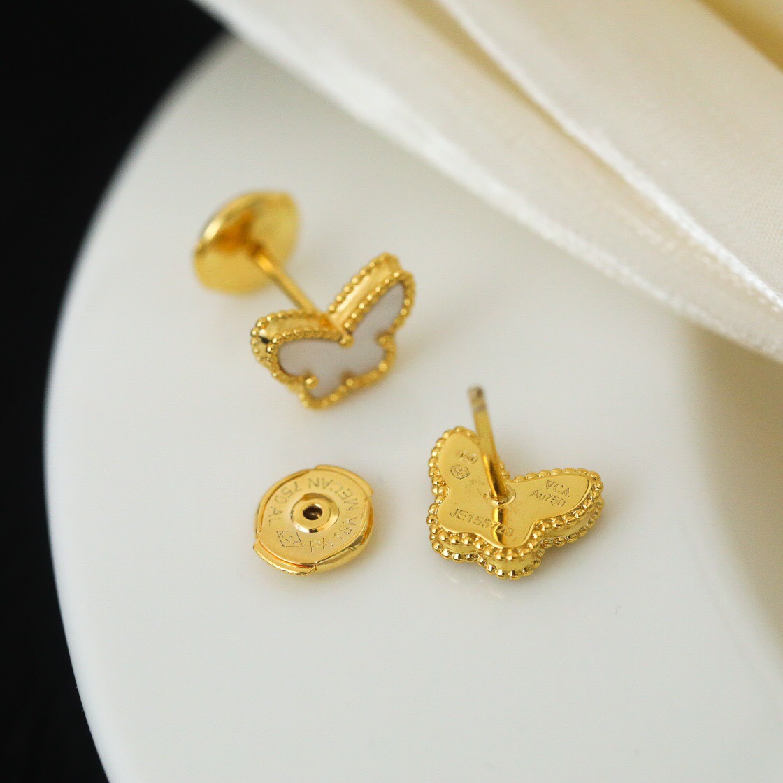 Van Cleef & Arpels earring-117