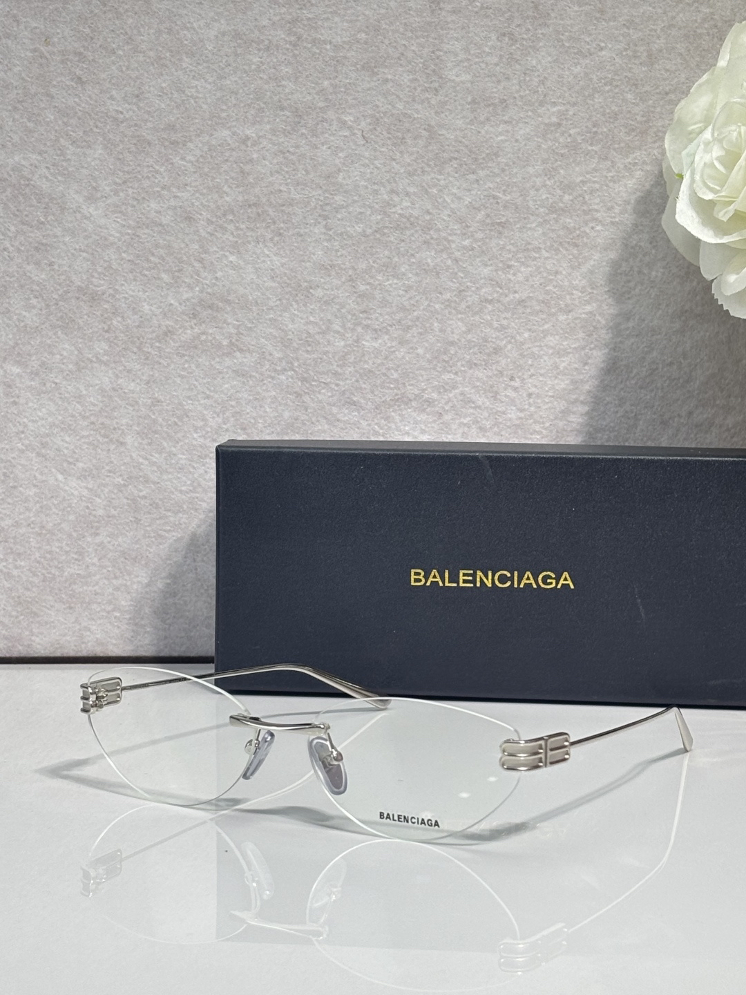 Balenciaga glasses-3