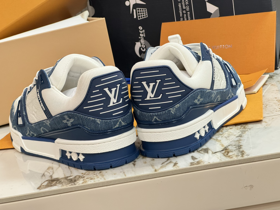 Lv Sneakers-111