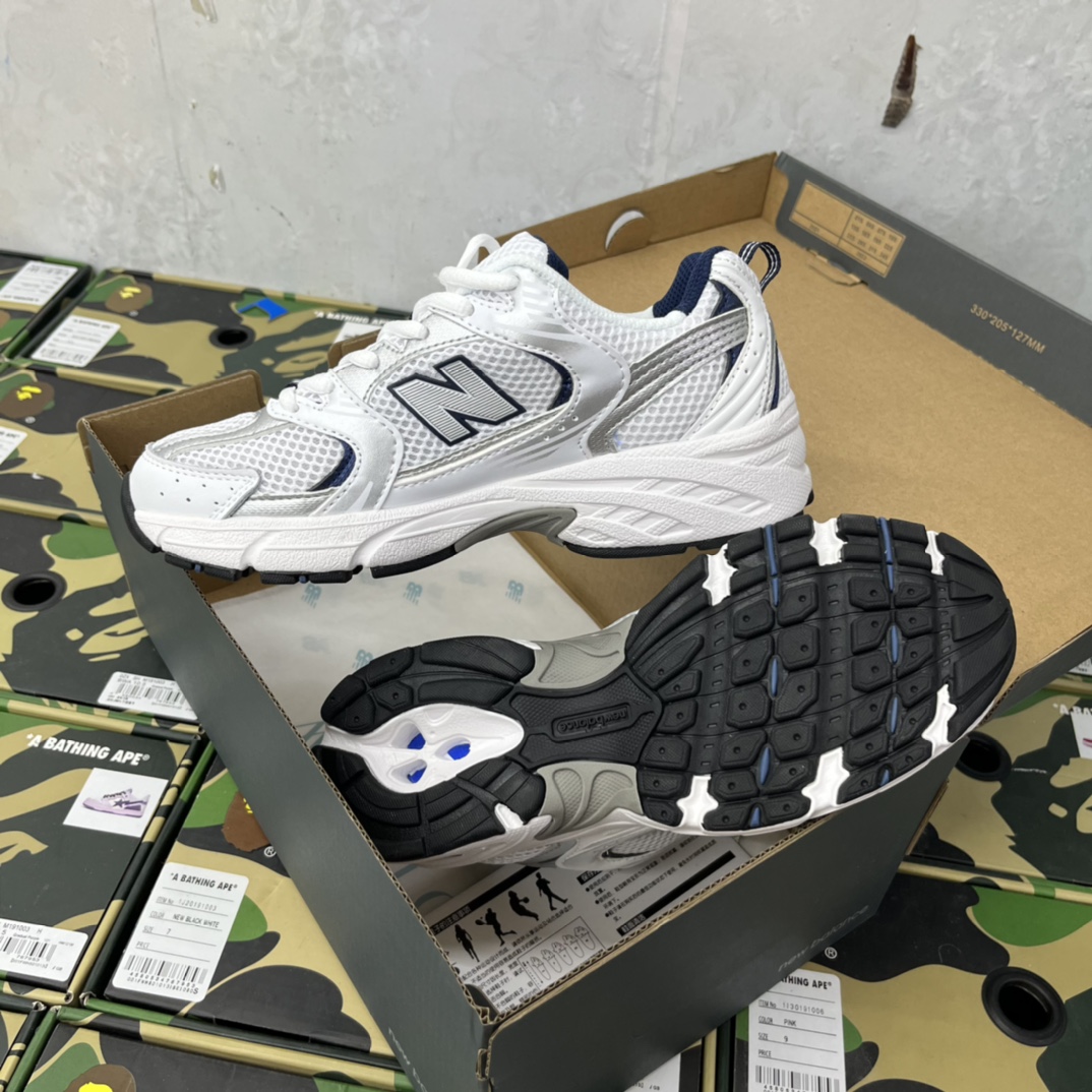 New Balance Sneakers-158