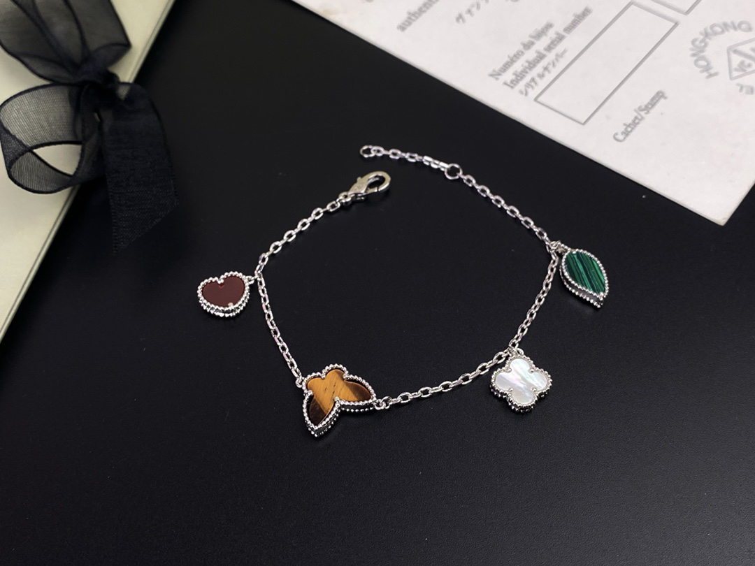 Van Cleef & Arpels Bracelet-55