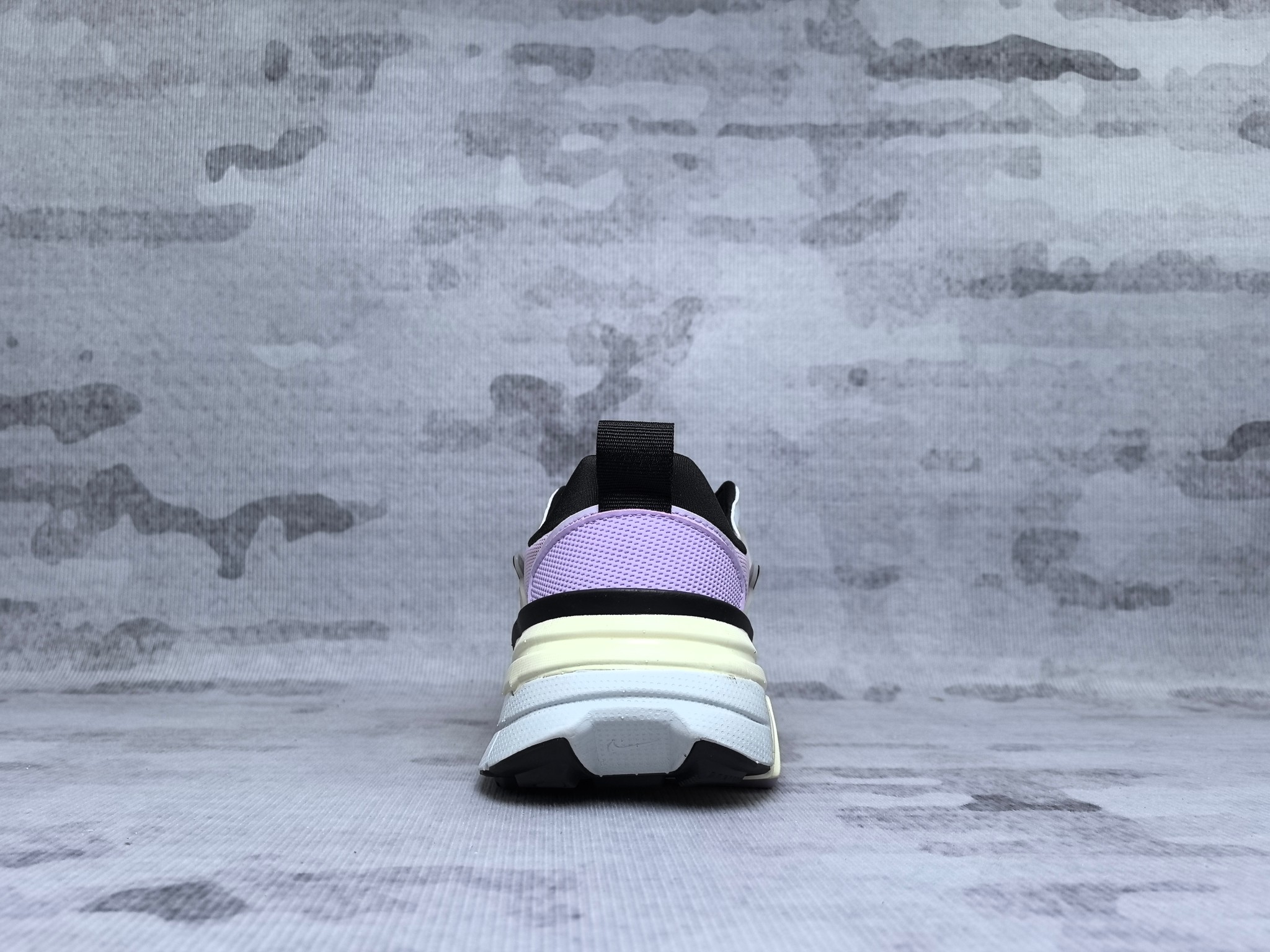 Nike Sneakers-230