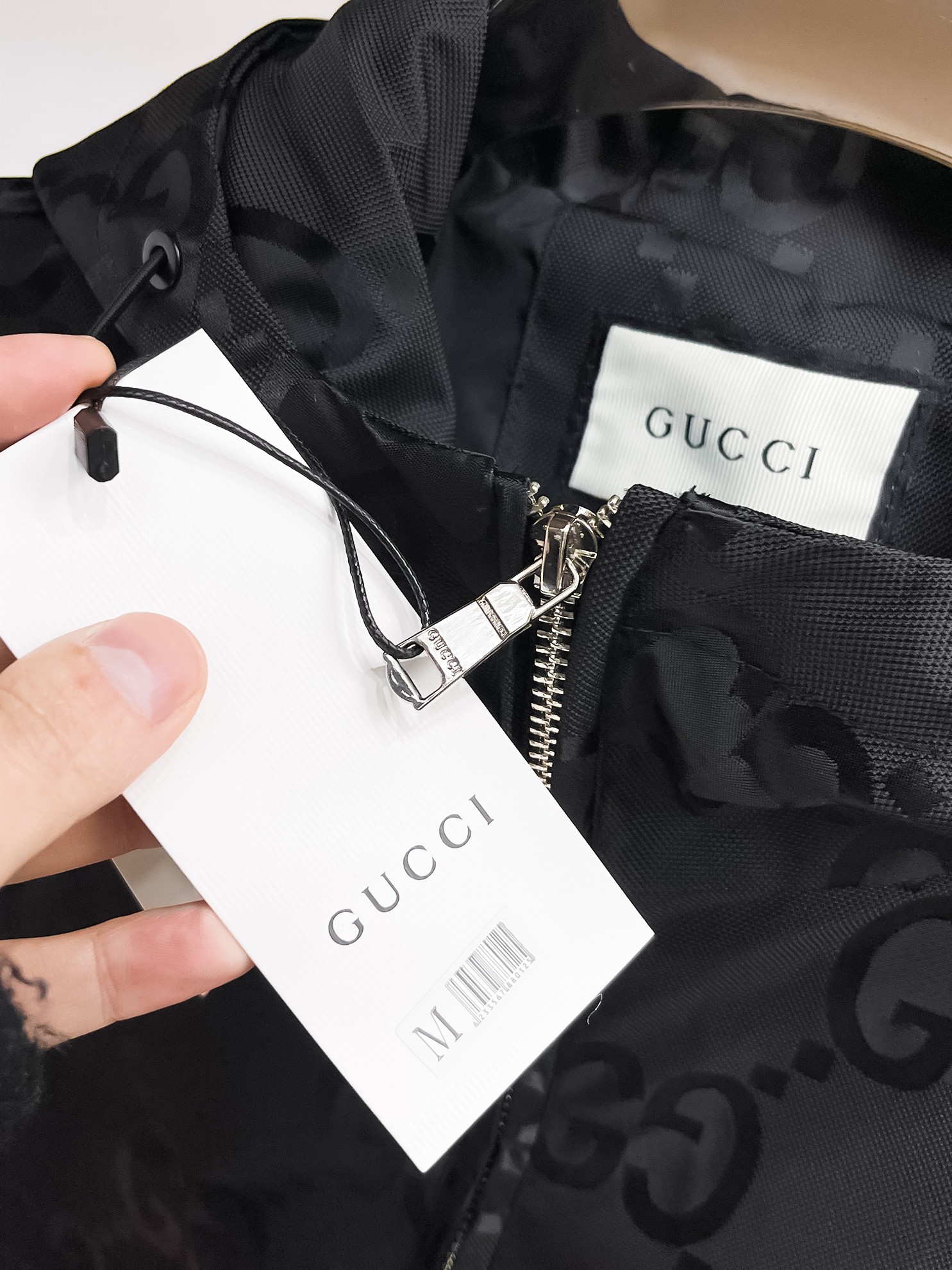 Gucci Clothing-173