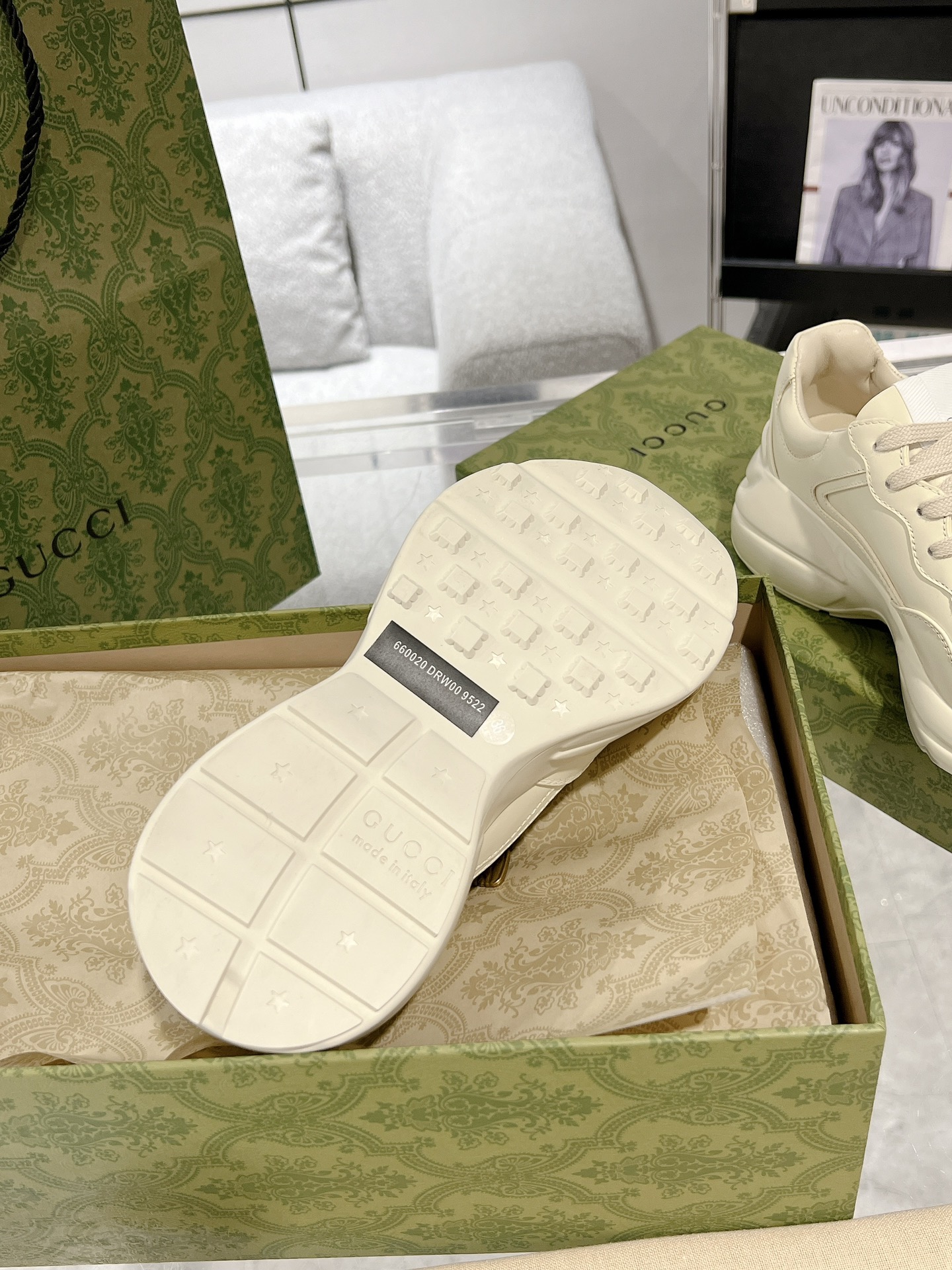 Gucci Sneakers-28