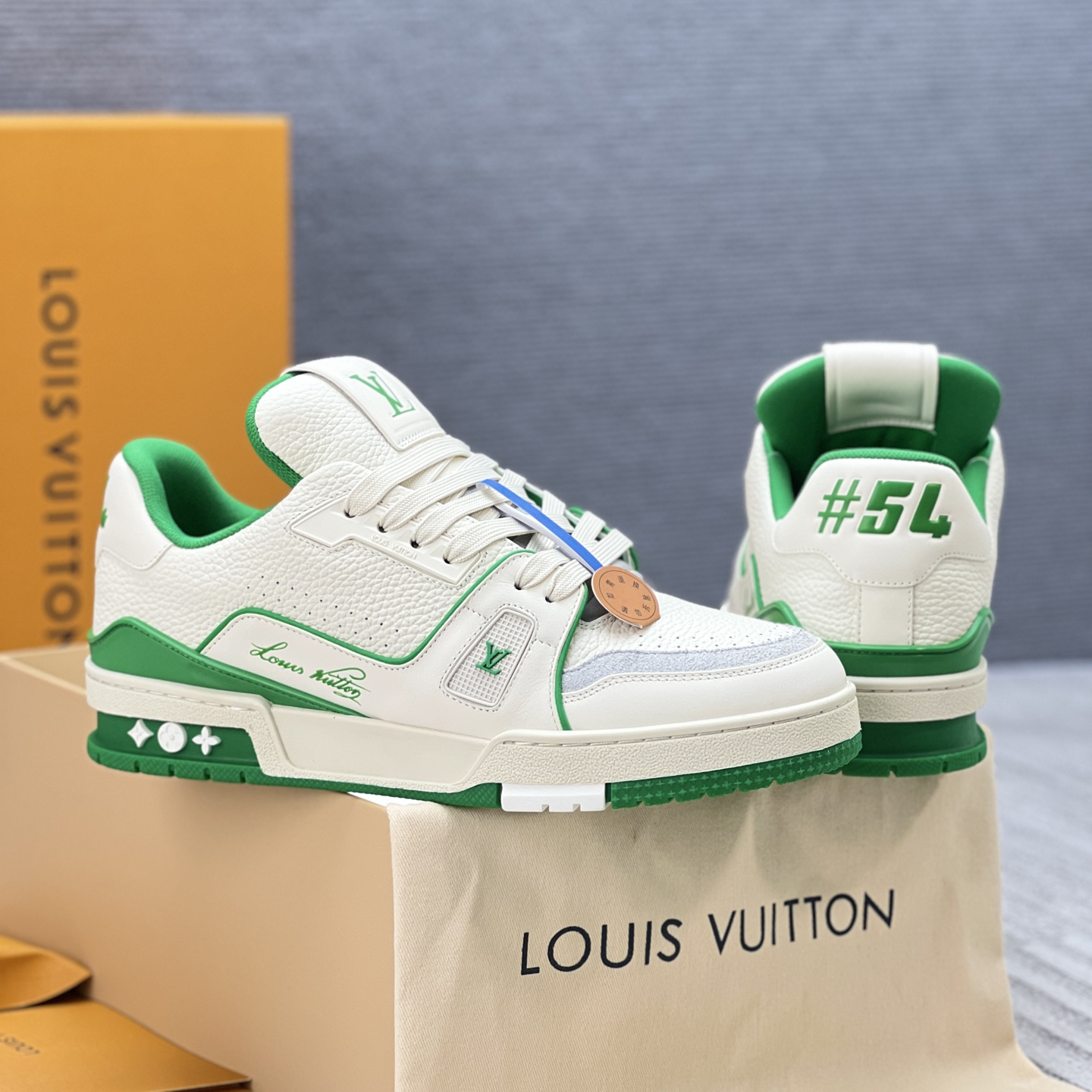 Lv Sneakers-150