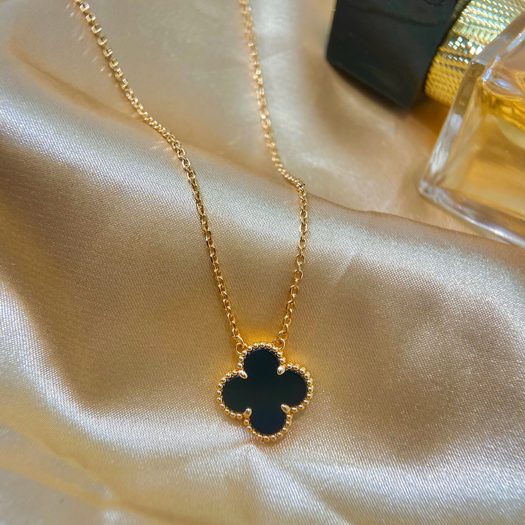 Van Cleef & Arpels necklace-35